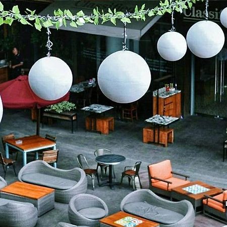 Zen Rooms Cipete Safin Inn Cilandak  Экстерьер фото