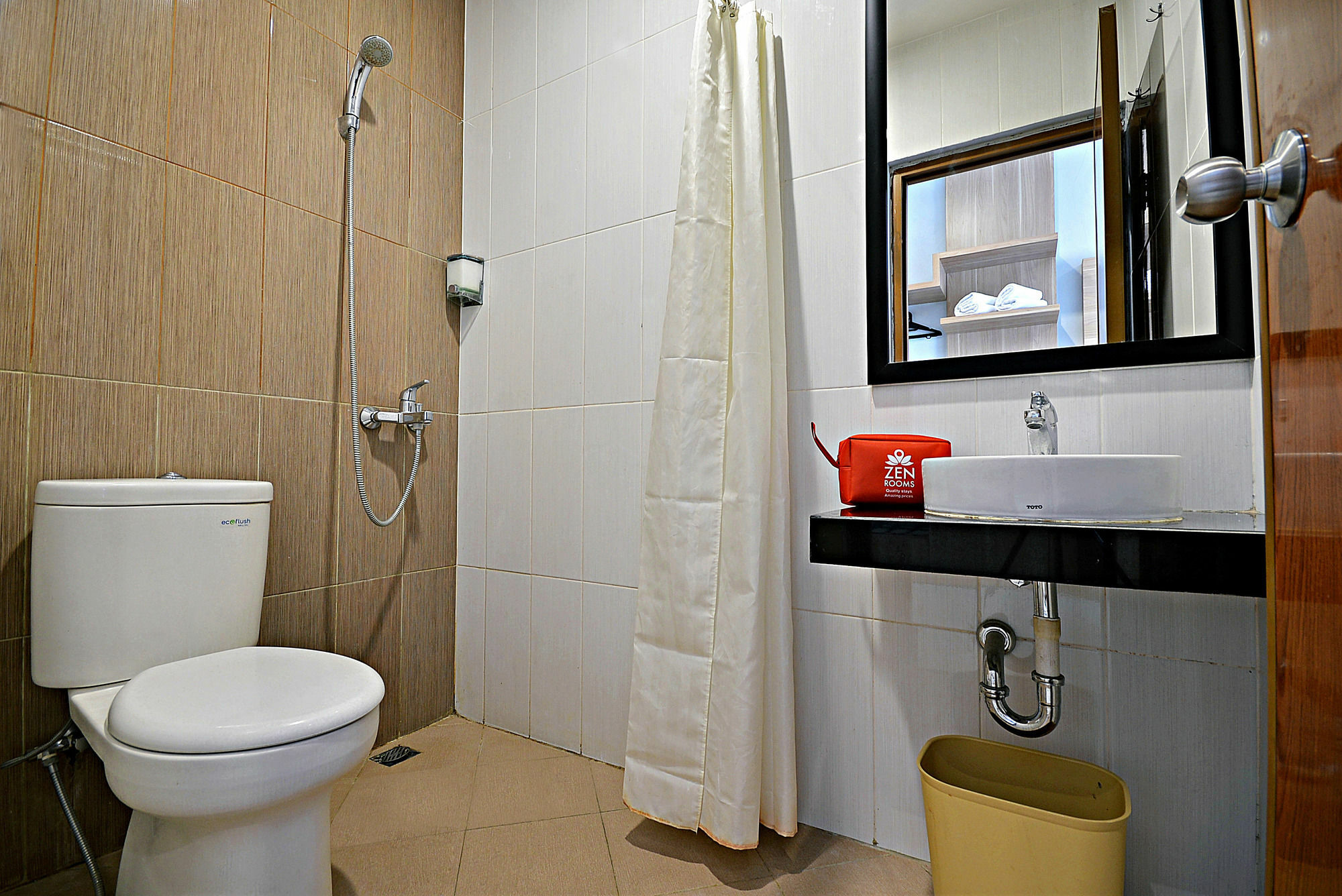 Zen Rooms Cipete Safin Inn Cilandak  Экстерьер фото